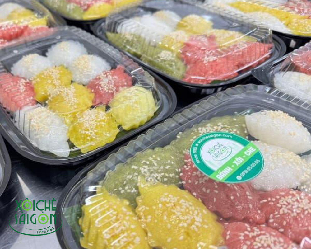 Bánh bò rễ tre tại lò bánh Xôi chè Sài Gòn